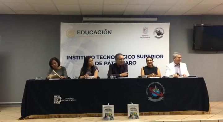 Presentan libro de las diferencias empresariales entre mujeres y hombres en Pátzcuaro