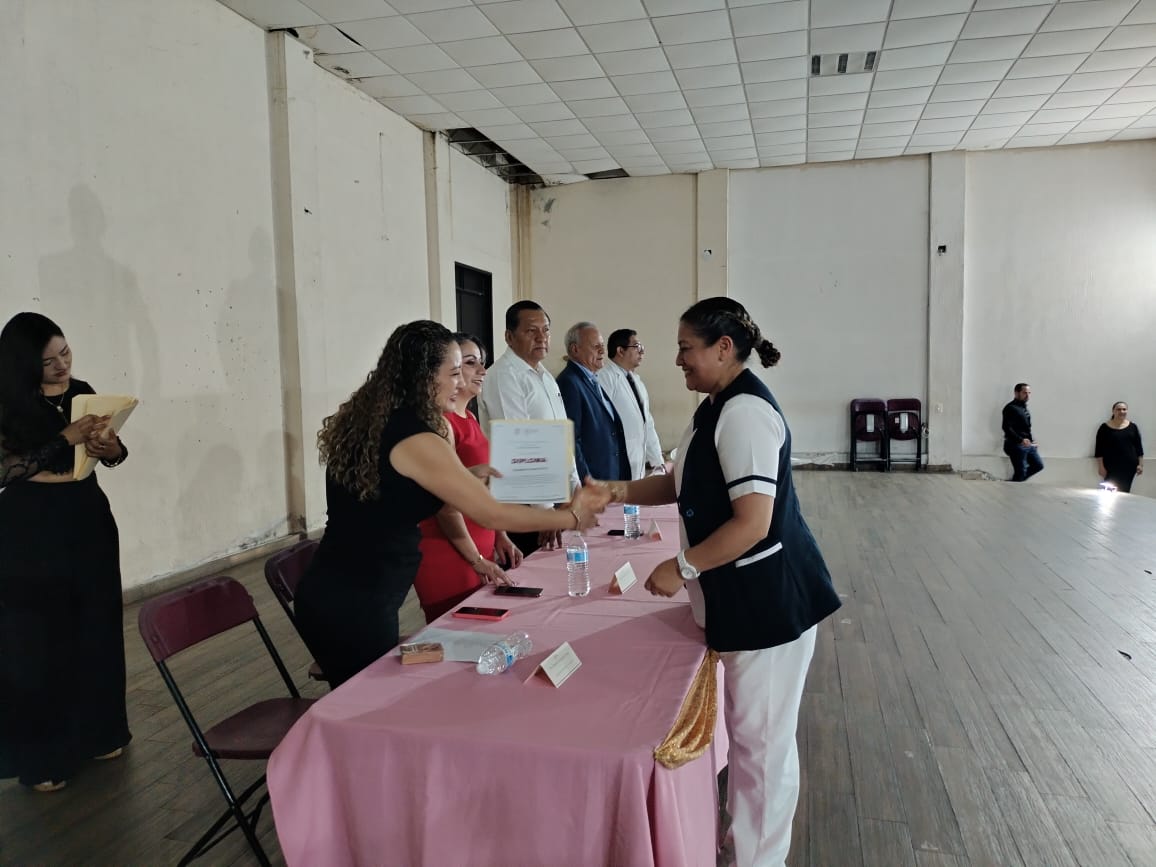 Reconocen la labor de los trabajadores del sector salud