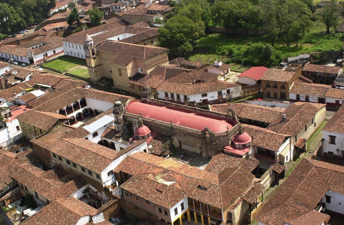 Diez, para diez Pueblos Mágicos michoacanos