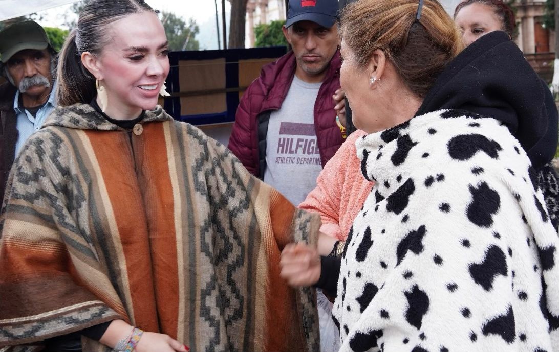 Samanta Flores importante apoyo a Unión de Floristas para Noche de Muertos