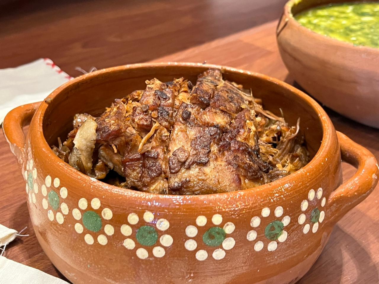 Carnitas michoacanas, legado gastronómico con reconocimiento internacional: Sectur