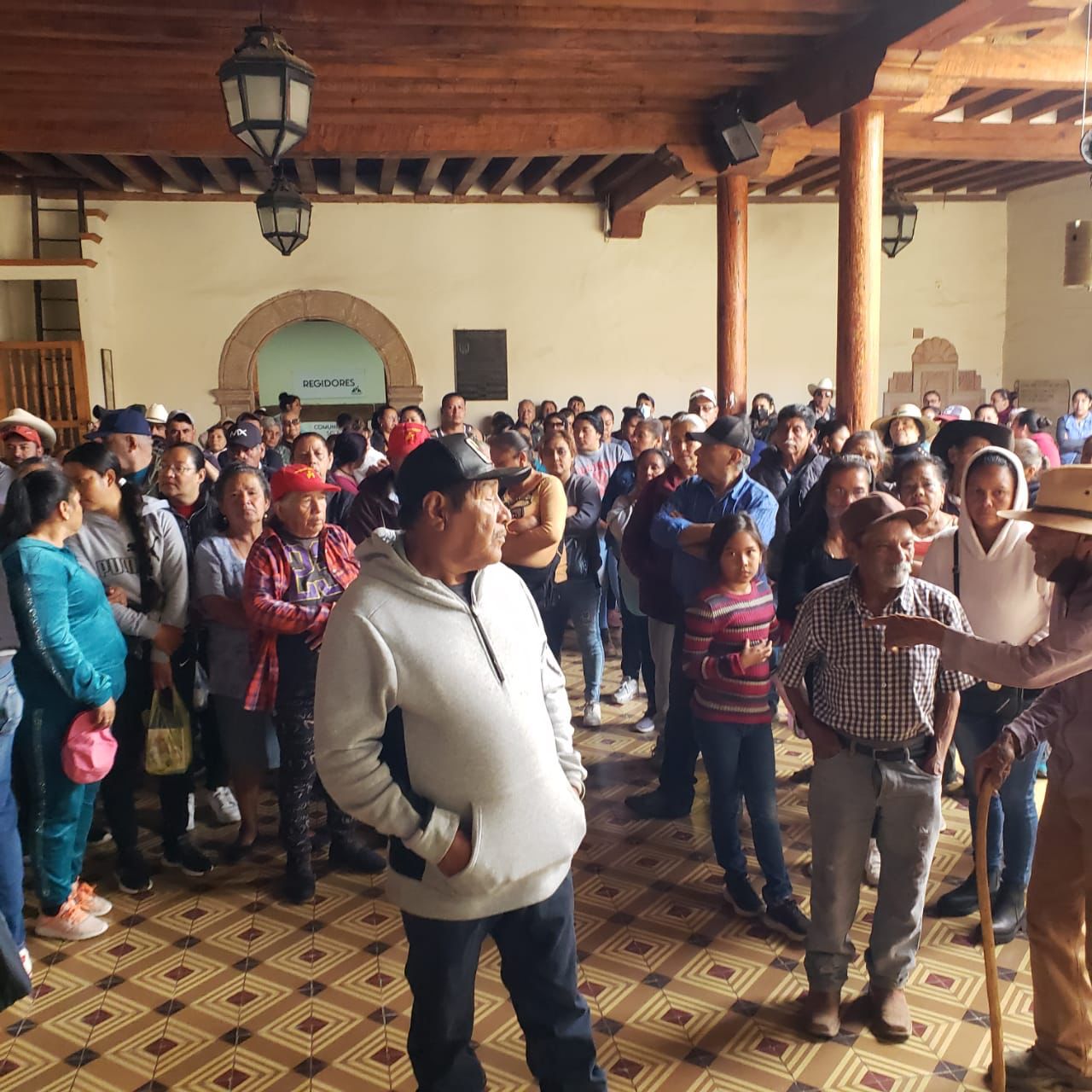 Piden destitución de directores de Agua Potable y Seguridad Pública en Pátzcuaro