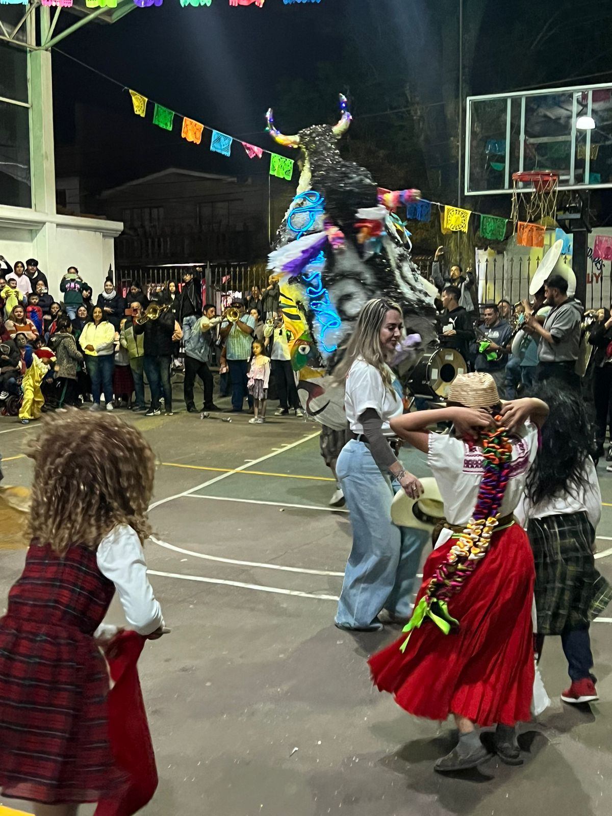 Galería de imágenes: Torito de Carnaval, invitada Samanta Flores