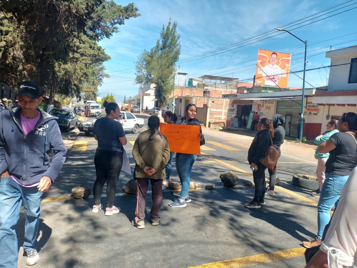 Otra vez vecinos se manifiesta por la falta de agua en Pátzcuaro