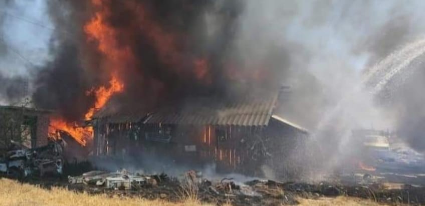 Incendio de pastizal afectó a un corralón