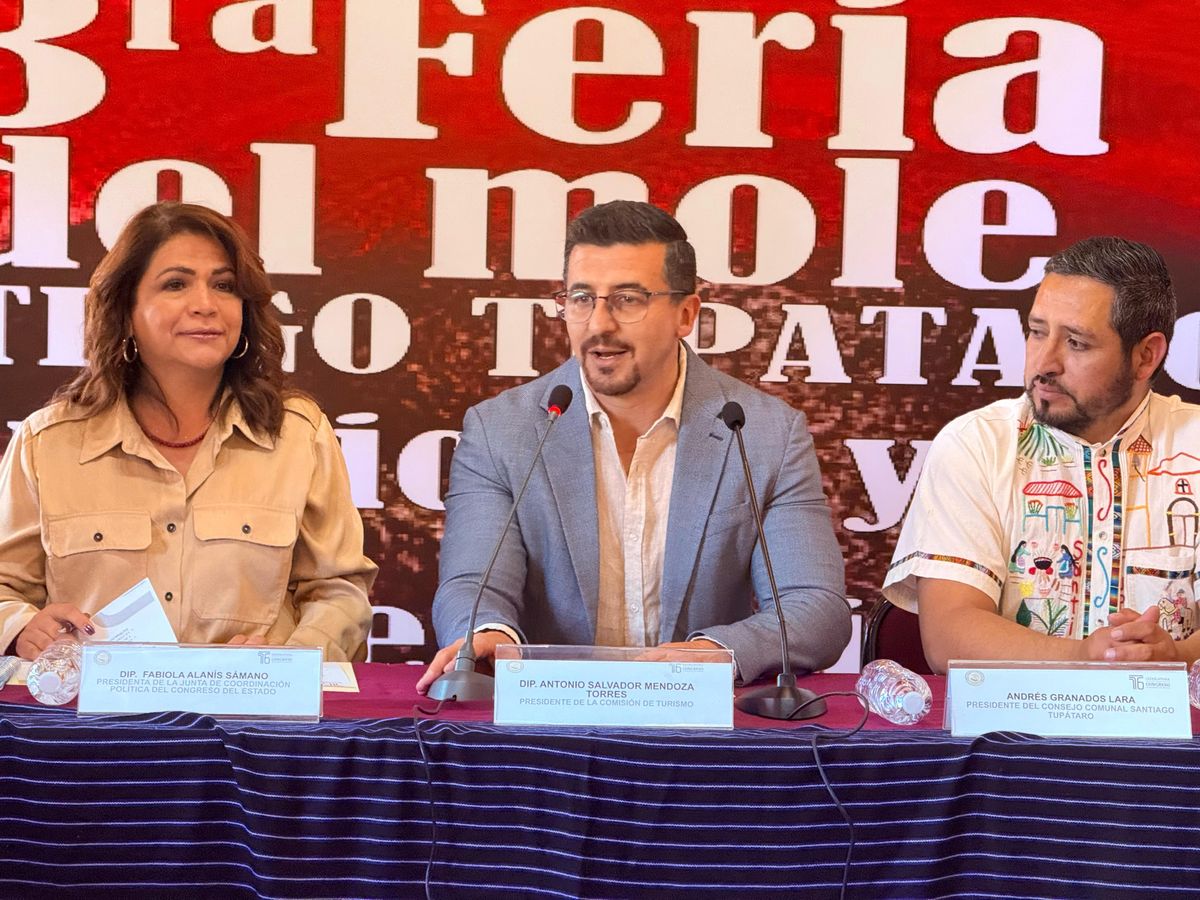 El diputado Toño Mendoza invita a la 3ª Feria del Mole en Santiago Tupátaro, Michoacán