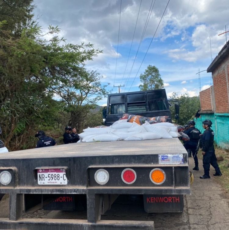 Vehículo asegurado en Tzintzuntzan