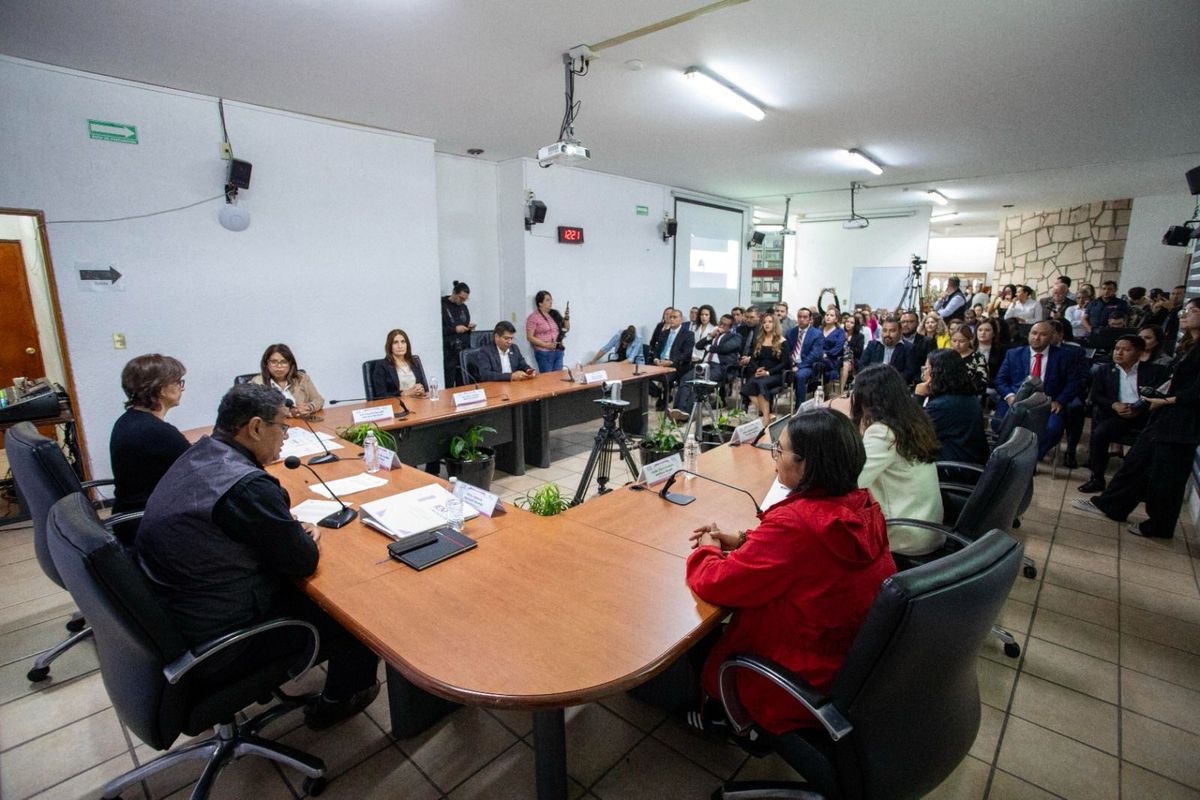 Entrega el IEM constancias de mayoría a títulares
de Juzgados Penales, Civiles, Mixtos y Menores