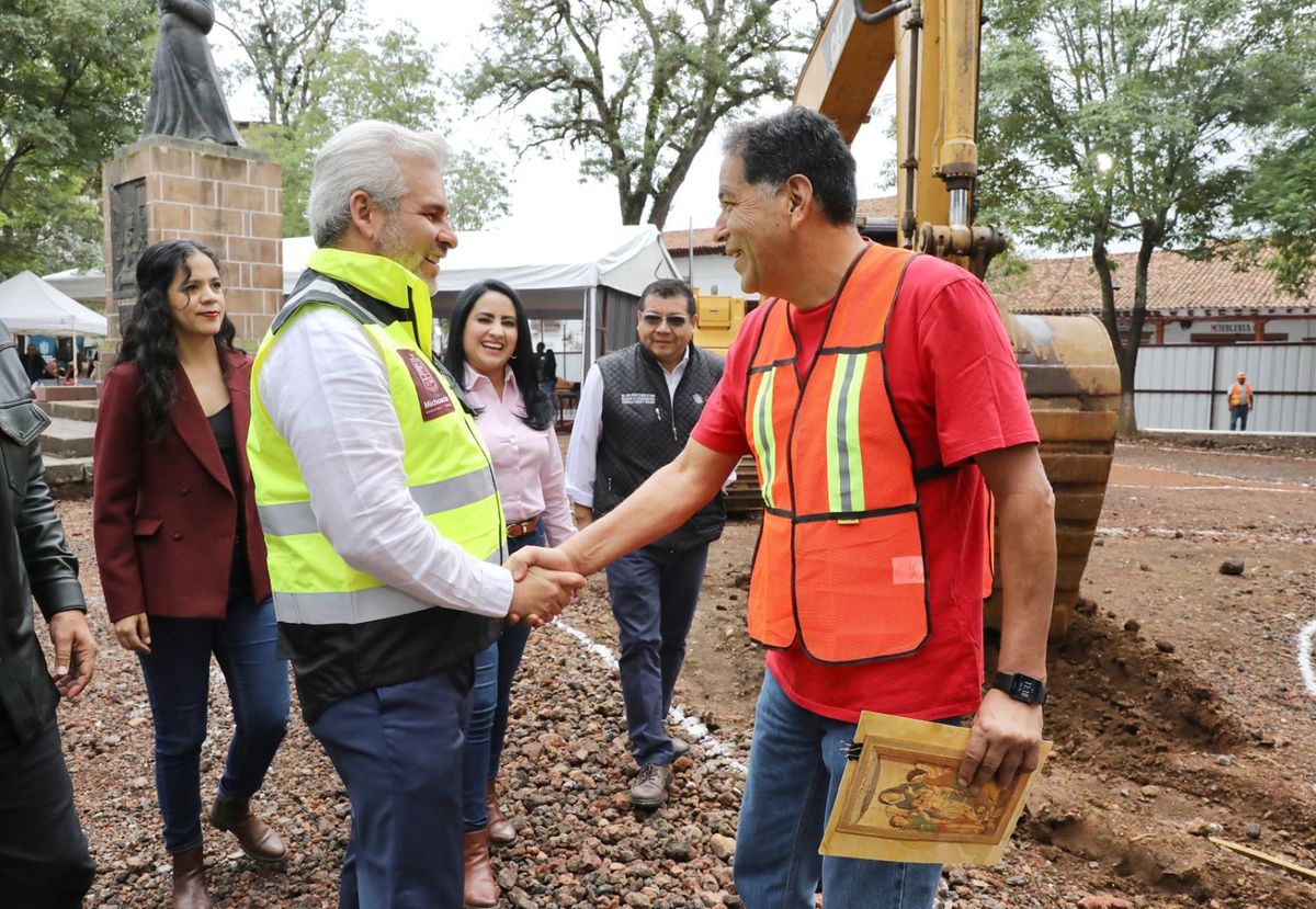 Arranca la obra de la Plaza Gertrudis Bocanegra en Pátzcuaro