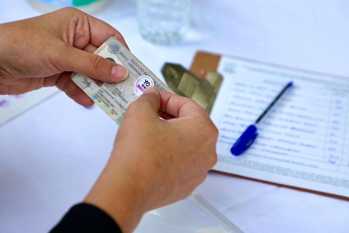 IEM realiza consulta en San Miguel del Monte para definir el método de votación de la consulta por el autogobierno