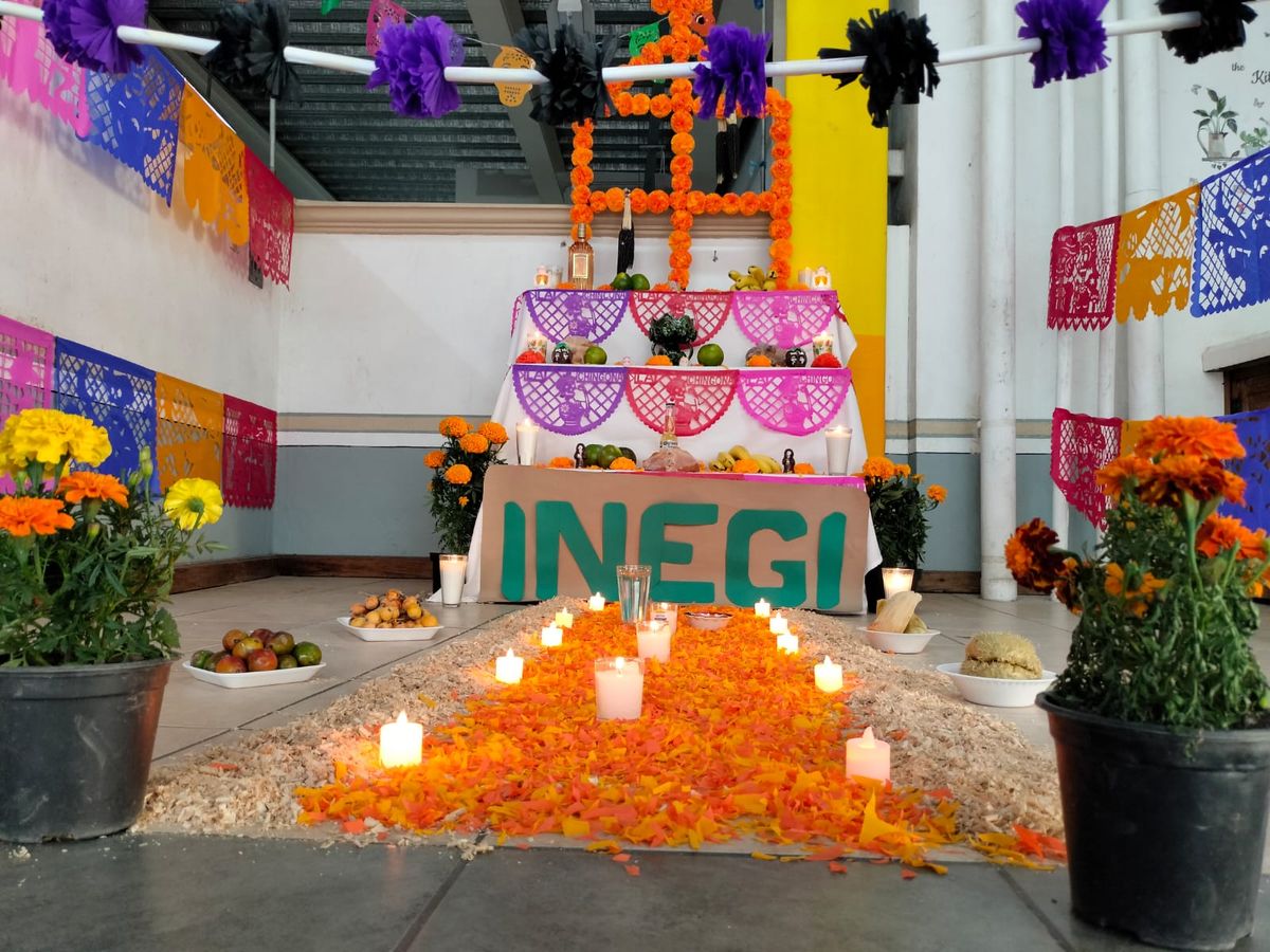 INEGI Michoacán, se suma a la tradición de Noche de Muertos
