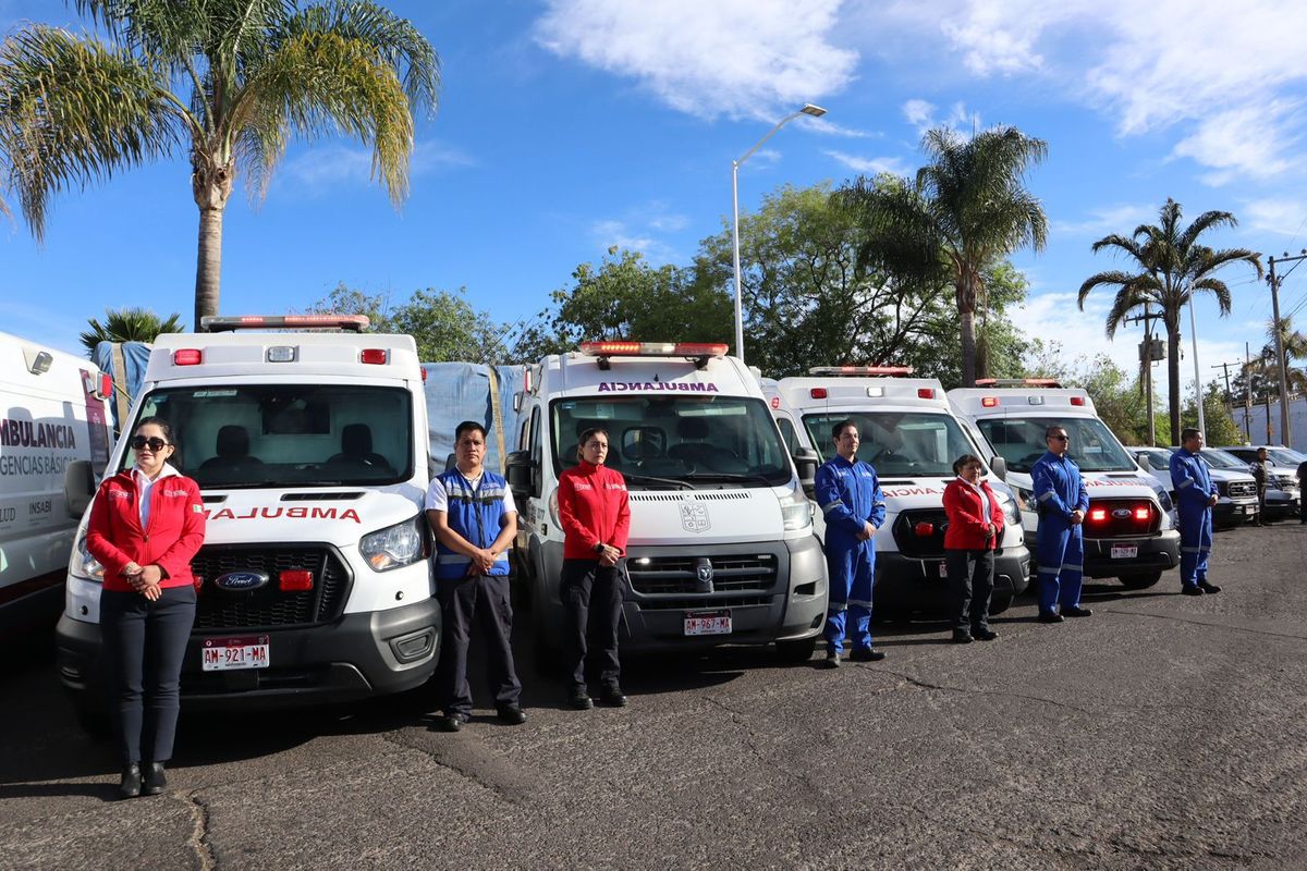 Más de mil 100 agentes vigilan la tradicional Noche de Muertos: Bedolla