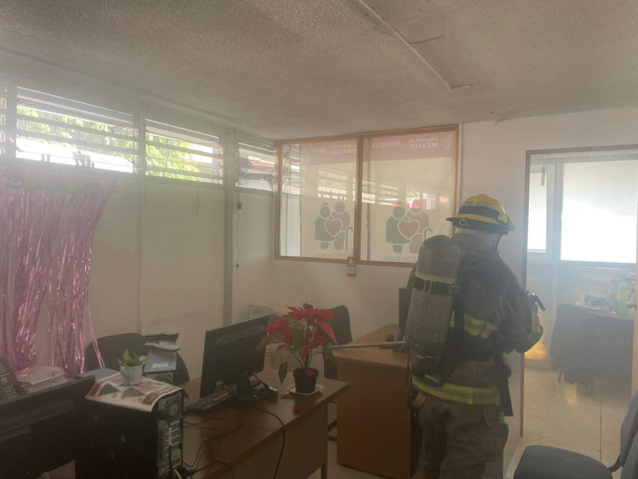 Se acabó el “Bienestar”: incendio consume oficinas federales en Morelia