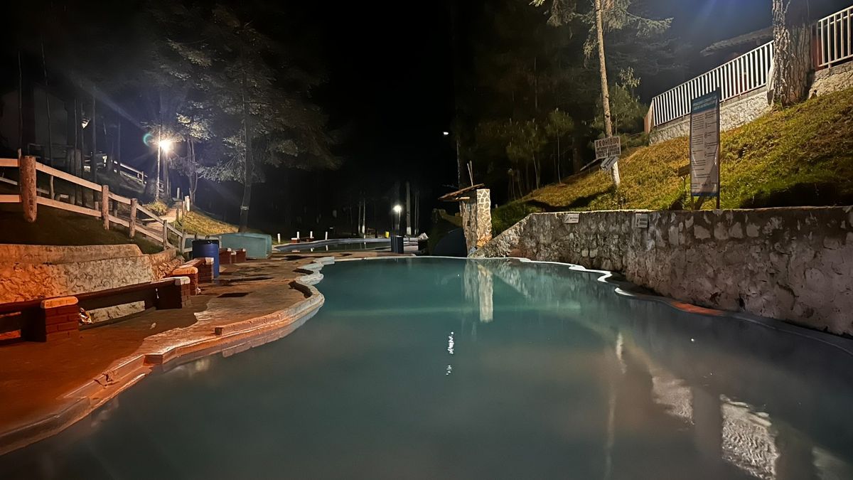 Disfruta las vacaciones decembrinas entre bosque y aguas termales en Rancho Viejo