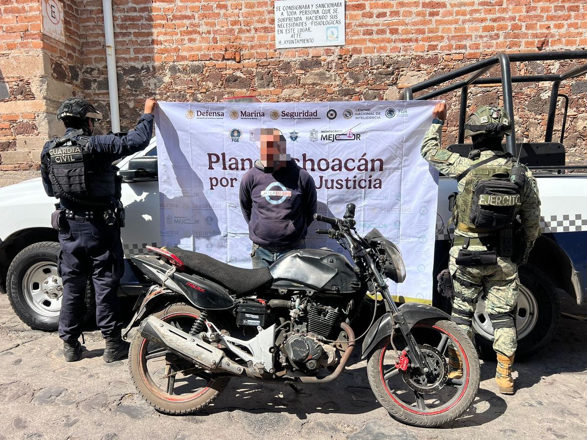 Detienen la Guardia Civil a hombre con varios envoltorios con droga