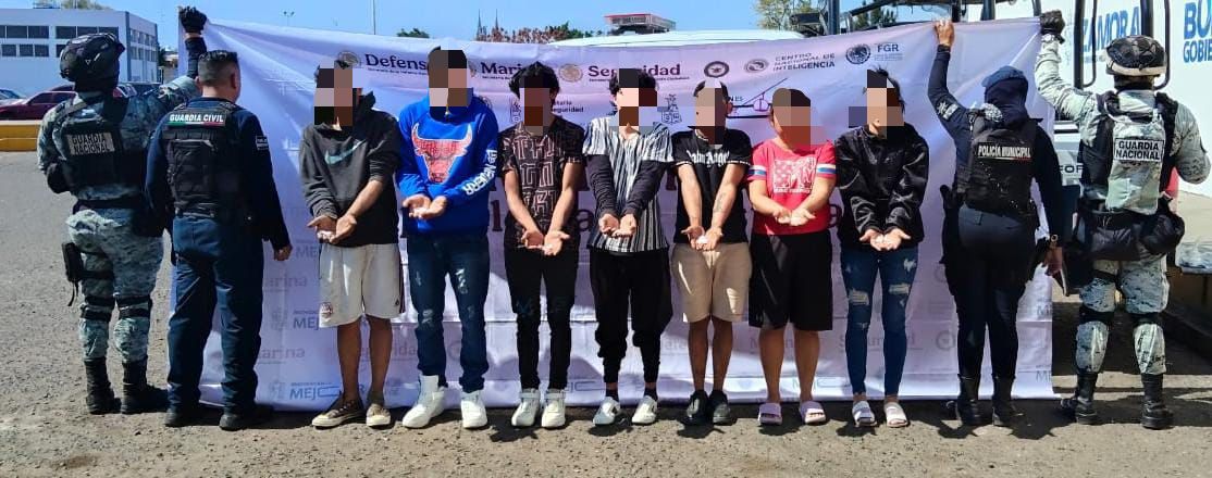 En Ecuandureo, fueron detenidas 7 personas con droga