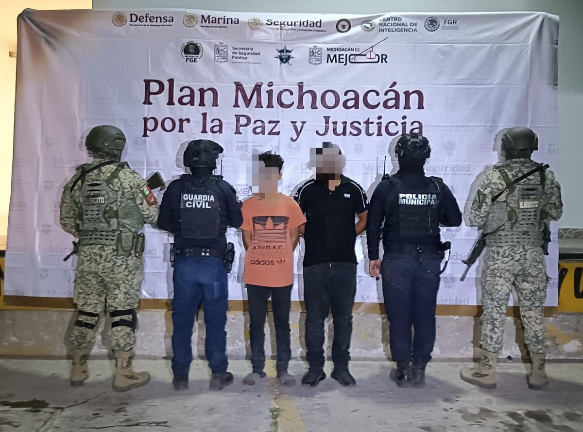 En Apatzingán, motociclista fue detenidos con droga en su poder