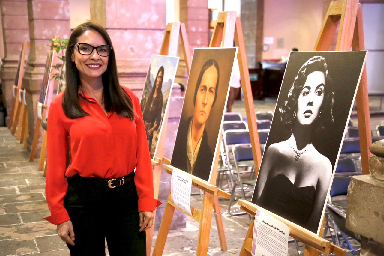 Inaugura Nalleli Pedraza exposición fotográfica en el Congreso para conmemorar a mujeres michoacanas