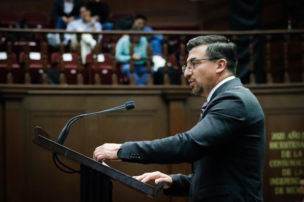 "La democracia debe servir al pueblo, no a los privilegios”: Toño Mendoza respalda debate sobre reforma electoral