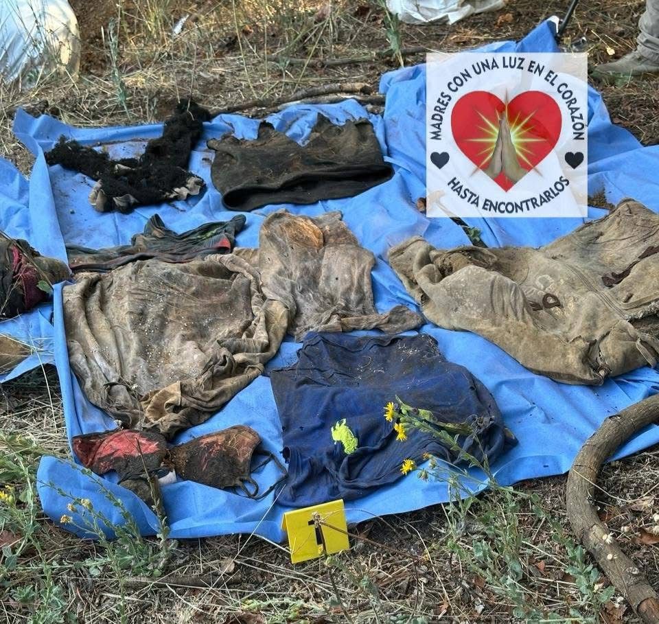 Madres buscadoras encuentran osamenta en fosa clandestina
