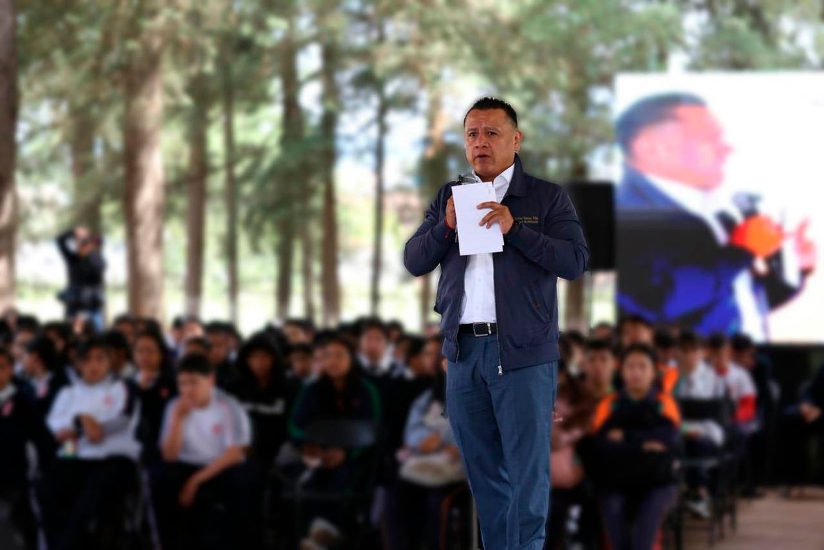 “La seguridad también se construye desde la prevención”: Carlos Torres Piña encabeza Foro de Ciberseguridad en Lagunillas