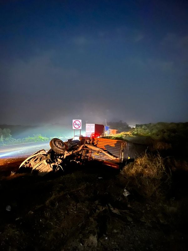 Choque con incendio en la Siglo XXI
