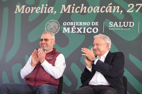 Autoriza AMLO ampliación de carretera LC-Uruapan