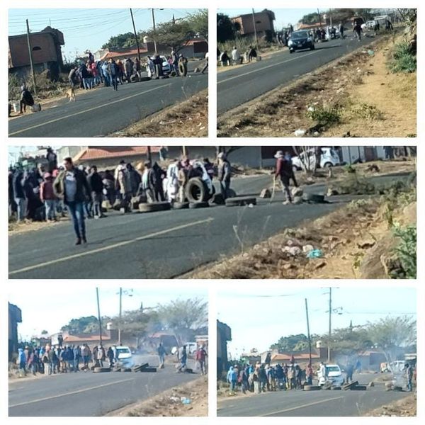 Por tala de árboles, comuneros toman carretera