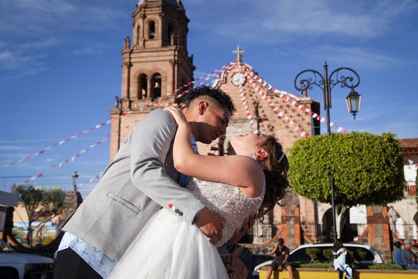 Segob realiza más de mil 800 matrimonios en Michoacán