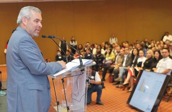 Michoacán cuenta con agua y energías limpias para recibir planta de Tesla: Bedolla