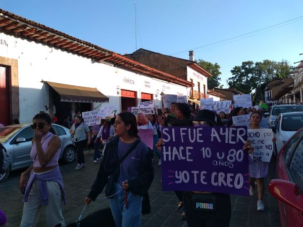 Marcha por el día de la mujer en Pátzcuaro