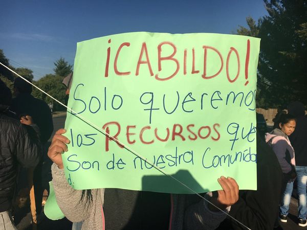 Comunidad otomí bloquea carretera en ciudad Hidalgo