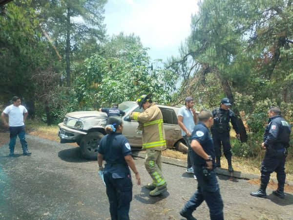 Accidente genera tráfico