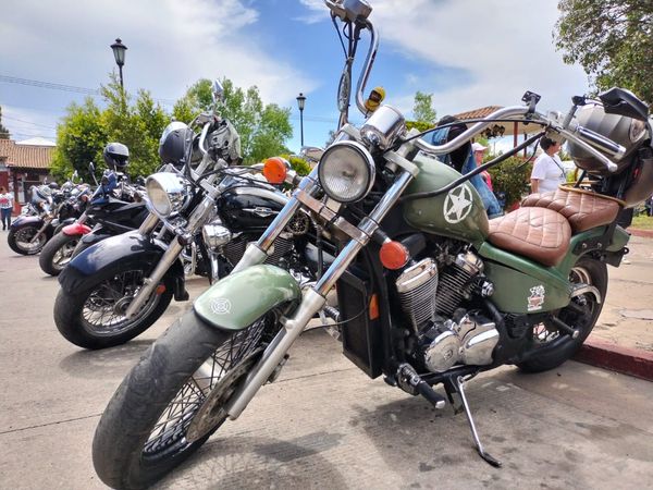 Motociclistas de visita en Lagunillas