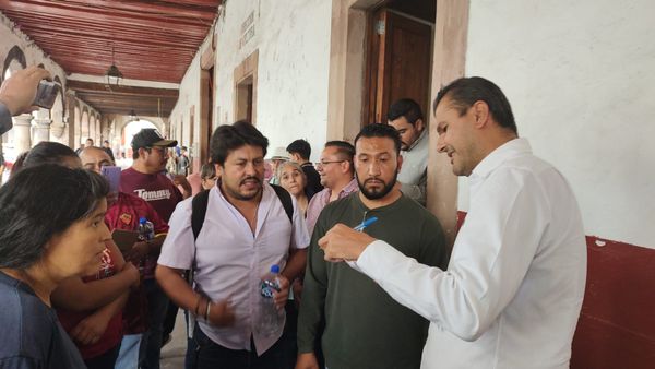 Comerciantes visitan la Presidencia de Pátzcuaro