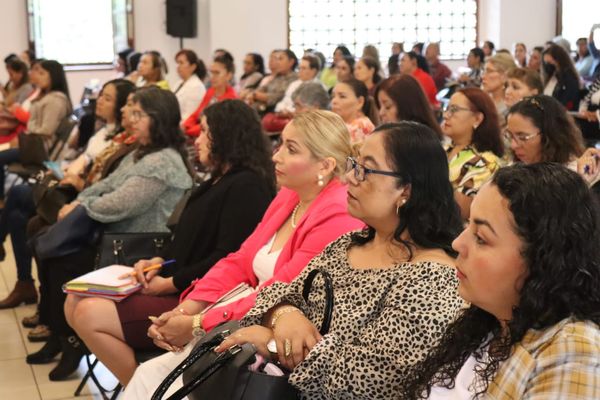 Más de 300 participantes en foro de Nueva Escuela Mexicana: SEE