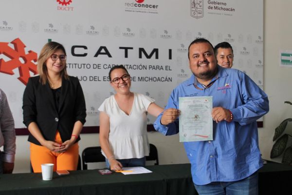 Icatmi certifica a Lagunillas para dar cursos de Inglés a migrantes
