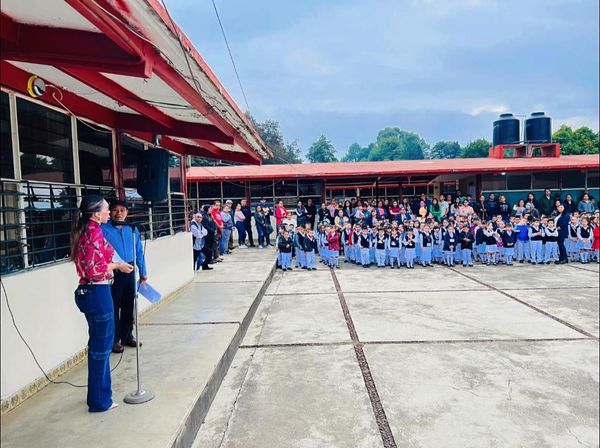 Diputada Samanta Flores Inicia Ciclo Escolar apoyando a las niñas y niños de primaria