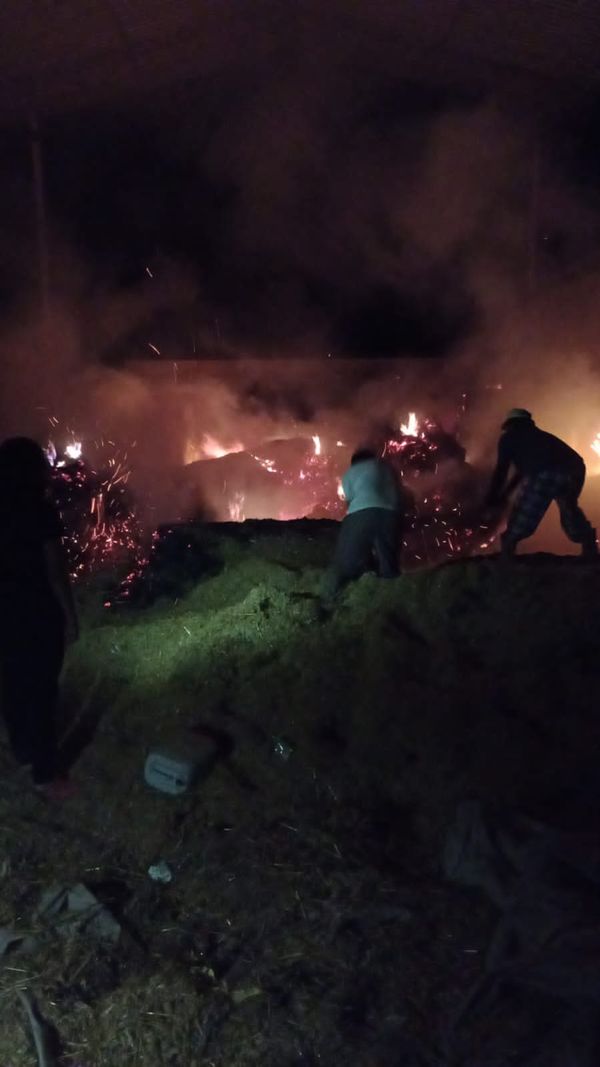 Se incendia bodega en Las Trojas