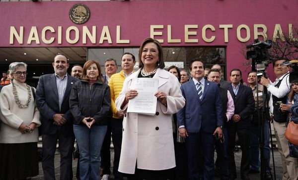 Denuncia Xóchitl Gálvez a Claudia Sheinbaum ante el INE