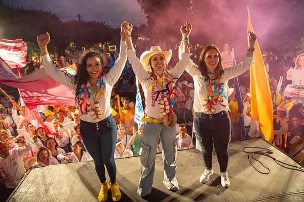 Con un llamado de unidad, Samanta Flores cierra campaña