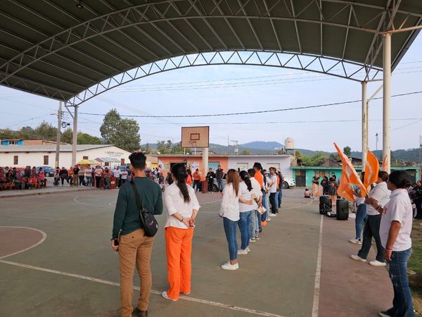 Tentory de visita en Santa Juana