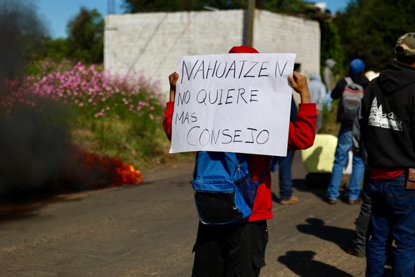 Bloquean entradas a Nahutzen