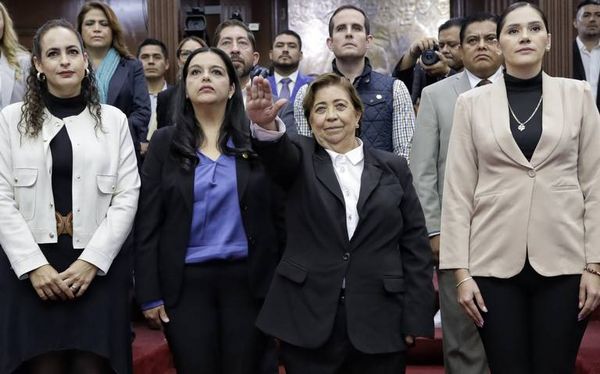 Congreso del Estado toma protesta a Presidenta Municipal Sustituta de Cotija