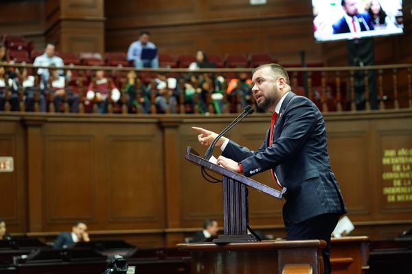 Proponce Reyes Galindo "Muerte cívica" a funcionarios corruptos en Michoacán