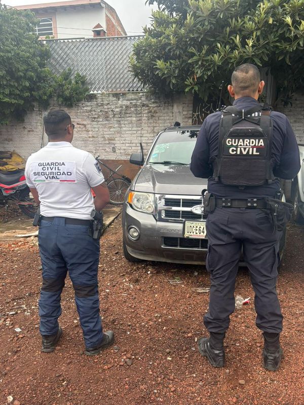 Vehículo es localizado en Pátzcuaro