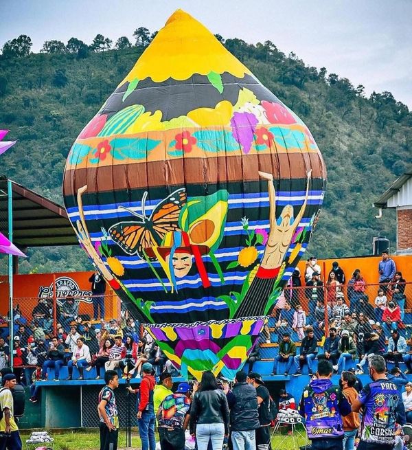 El cielo de Paracho se llenará de color con su festival de globos de cantoya