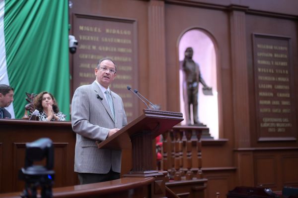 David Martínez propone reformas al Código Civil para dar certeza jurídica a la compra-venta de inmuebles