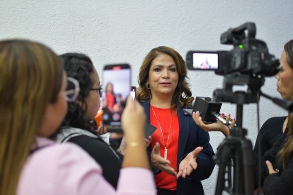 Nuestros paisanos no están solos, Michoacán los abraza y los defiende: Fabiola Alanís