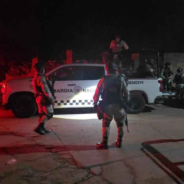 Atacan a balazos a la Presidenta municipal y sus escoltas en un restaurante de Cuitzeo